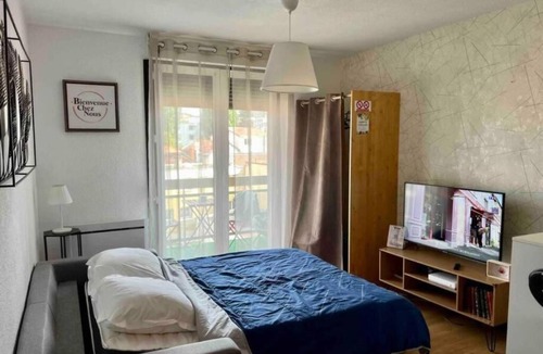 Vallieres Apartment | Studio with balcony Girod Centre-Ville Clermont-Fd