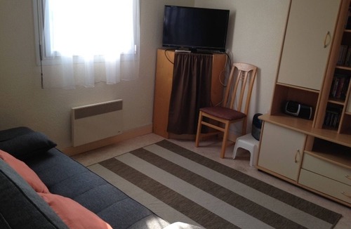 Villers-sur-Mer Apartment | Studio with balcony and parking near the beach