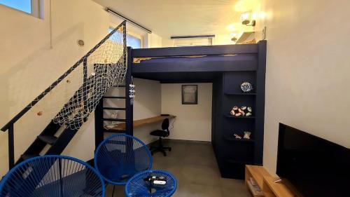 Houilles Apartment | Studio with beach decoration 15 min from Paris