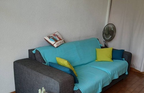 Le Port Apartment | Studio with Cabin for 4 – Marina View, Beach Just Steps Away, with Elevator Access
