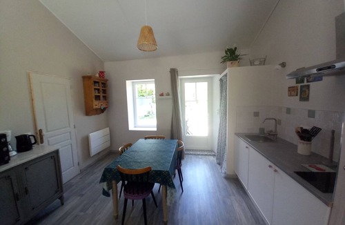 Apremont Apartment | Studio with castle view, 20 minutes from the beach