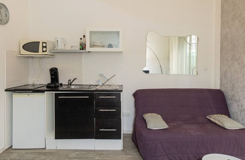 Les Arceaux Apartment | Studio with courtyard