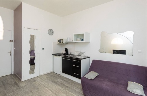 Les Arceaux Apartment | Studio with courtyard