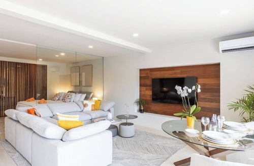 Bellevue Hotel | Studio with direct access to the pool | Villa 6