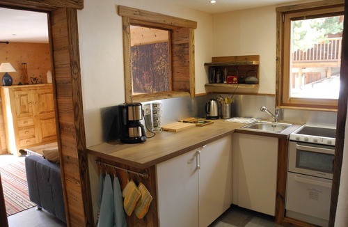 Molines-en-Queyras Apartment | Studio with mountain charm