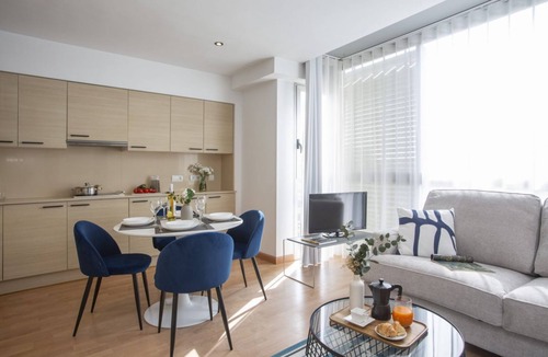 Castello de la Plana Apartment | Studio with green views of Ribalta Park