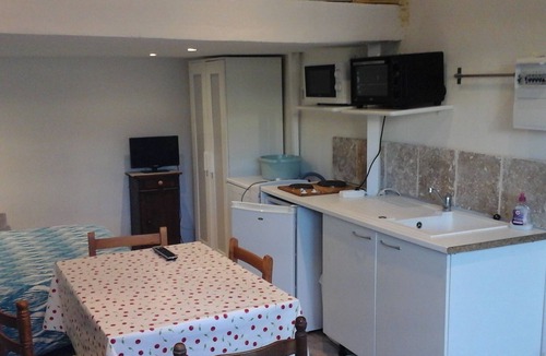 Le Grau-dʼAgde Apartment | Studio with mezzanine near the port, with garden