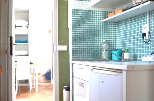 La Crau Apartment | Studio with pool view