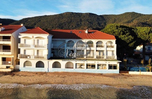 Cavaliere Beach Apartment | Studio with sea view and direct access to Cavalière Beach