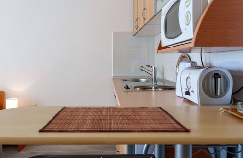 Baska Voda Apartment | Studio with Sea view for 2-3people by the Water