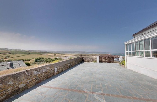 Digulleville Apartment | Studio with sea view, parking, and pets allowed in La Hague