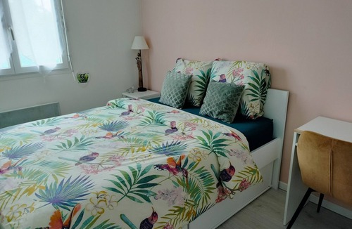 Thilouze Bed & Breakfast | Studio with separate entrance