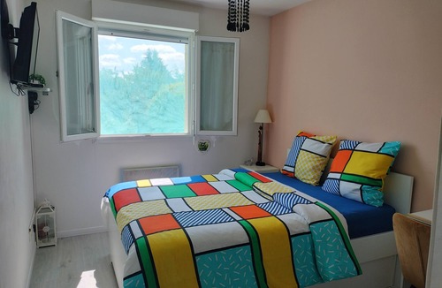 Thilouze Bed & Breakfast | Studio with separate entrance