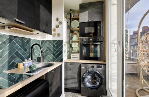 Rueil-Malmaison Apartment | Studio with terrace & parking just outside Paris