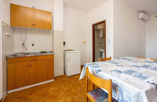 Povile Apartment | Studio with terrace and air conditioning