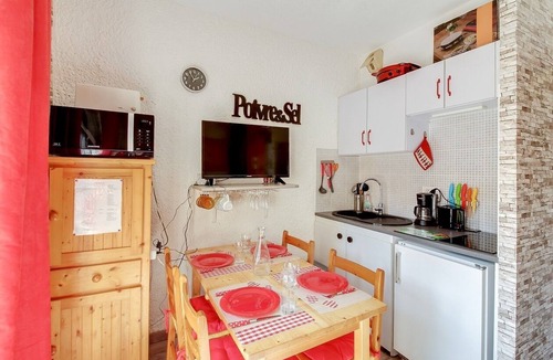 Cauterets Apartment | Studio with terrace and WiFi for 4 people