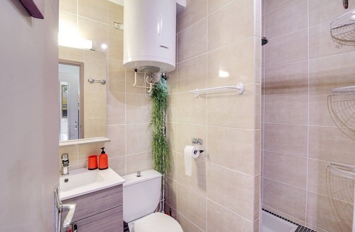 Cauterets Apartment | Studio with terrace and WiFi for 4 people