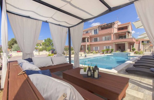 Grebastica Apartment | Studio with terrace and air conditioning