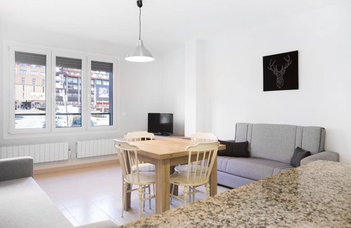 Pas de la Casa Apartment | Studio with Views. 300 mtrs from slopes. PAS DE LA CASA. 23