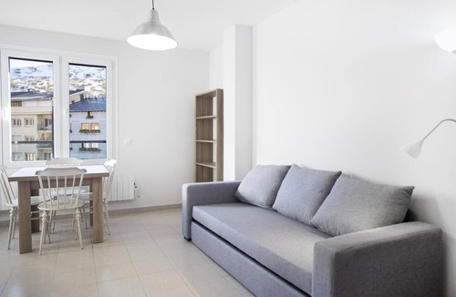 Pas de la Casa Apartment | Studio with Views. 300 mtrs from slopes. PAS DE LA CASA. 44
