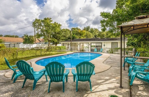 Orlando House | Studio with Wi-Fi + Pet-Friendly