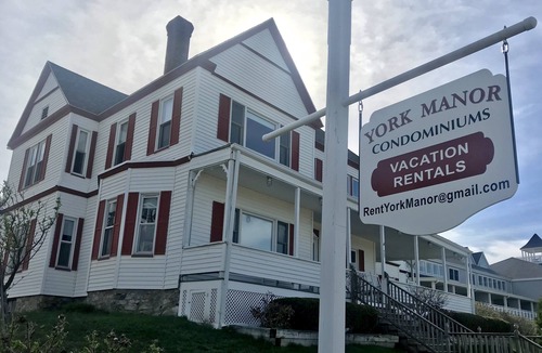 York Beach Apartment | Studio, York Manor, Short Sand Beach