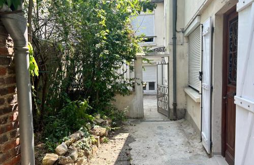 Quartier Centre Ville Apartment | Studio3 Centre ville Massy