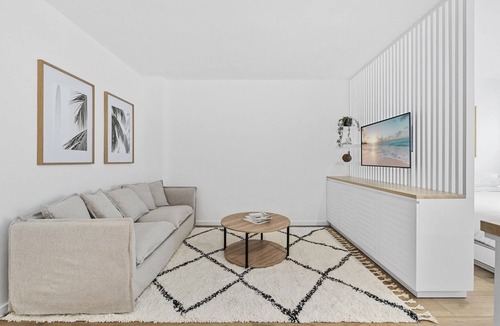 Bondi Junction Apartment | Studio4: Bondi Chic Interiors with Rooftop Pool