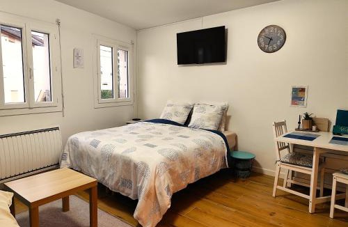 Tremblay-en-France Apartment | STUDIOCHIC PARKING Direct CDG et PARIS CENTRE Parc expo Arena Grand Paris