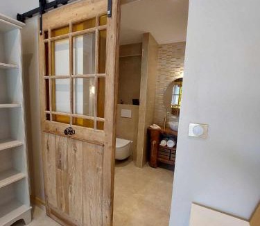 Charmont-sous-Barbuise Apartment | Studiolo des Sources