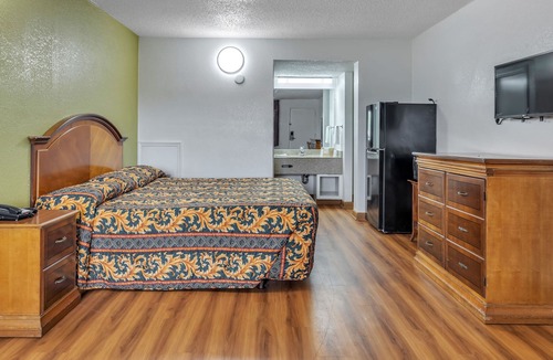 Emporia Hotel | Studios and Suites 4 Less Emporia