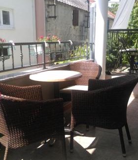 Krvavica Apartment | Studios Dolček
