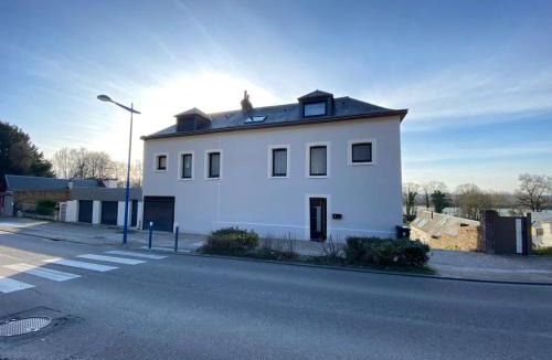 Belbeuf Apartment | Studios Le Medicis vue Seine