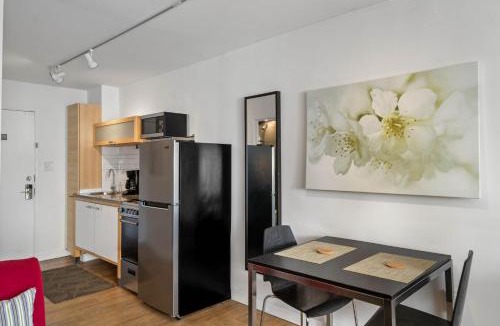 Brookwood Apartment | Studios On 25th by BCA Furnished Apartments