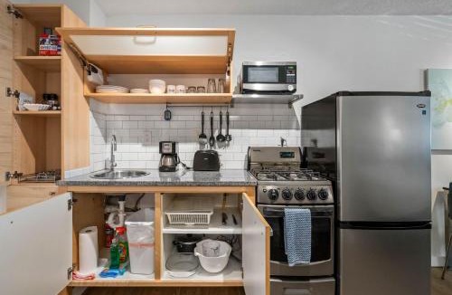 Brookwood Apartment | Studios On 25th by BCA Furnished Apartments