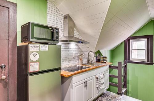 Stockade Historic District Apartment | Studious Escape Near Nott Memorial, Belmont Stakes