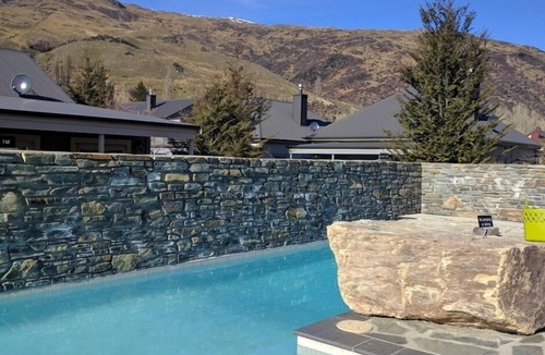 Cardrona Apartment | Study retreat in Cardrona