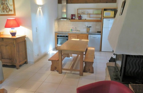 Blanquefort-sur-Briolance House | Stunning private villa for 4 people with private pool, WIFI, TV, terrace and pets allowed