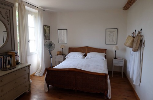 Saint-Genis Other | Stunning spacious Mas . 7 mins from the sea
