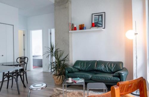 Cite Multimedia Apartment | Stuning penthouse old montreal
