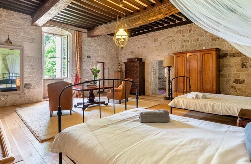 Saint-Sylvestre-sur-Lot House | Stunning Chateau w/ Heated Swimming Pool Sleeps 20