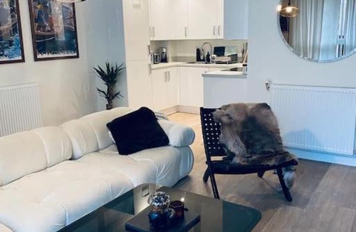 North End Apartment | Stunning 1 Bed Luxury Apartment