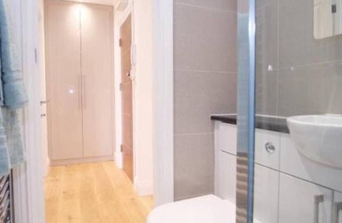 Fulham Apartment | STUNNING 1 BEDROOM FLAT IN FULHAM BROADWAY