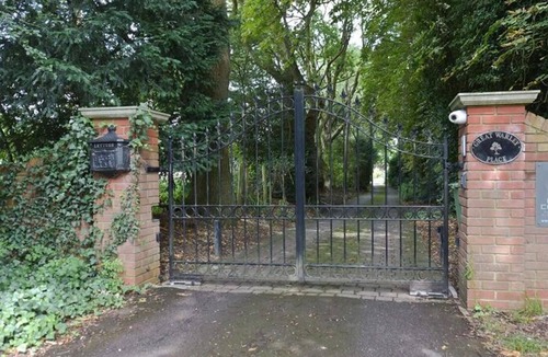 Warley Cottage | Stunning 100-year-old Converted Coach House