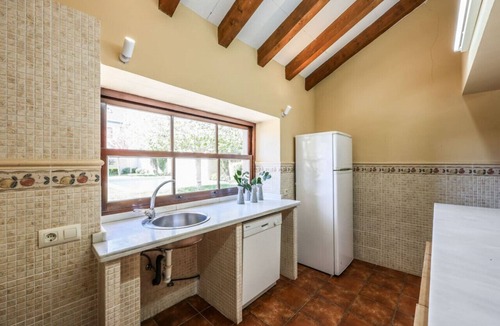 Avila Villa | Stunning 13th Century Luxury Villa | Party & Pool