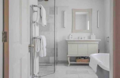 Briercliffe Cottage | Stunning 1700’s Cottage with unparalleled views.