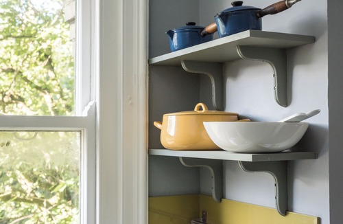 Hove Apartment | Stunning 1BD flat, minutes from the beach front!