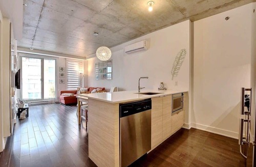 Shaughnessy Village Condo | Stunning 1BR Condo with Balcony in Heart of MTL