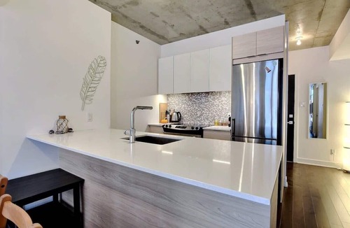 Shaughnessy Village Condo | Stunning 1BR Condo with Balcony in Heart of MTL