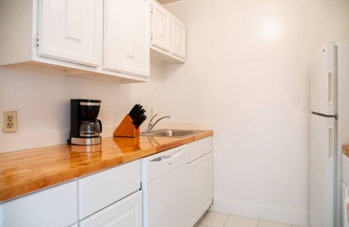 Fenway–Kenmore Apartment | Stunning 1BR | Steps to Fenway!